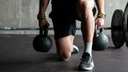 Walking Lunger: Strengthen your legs